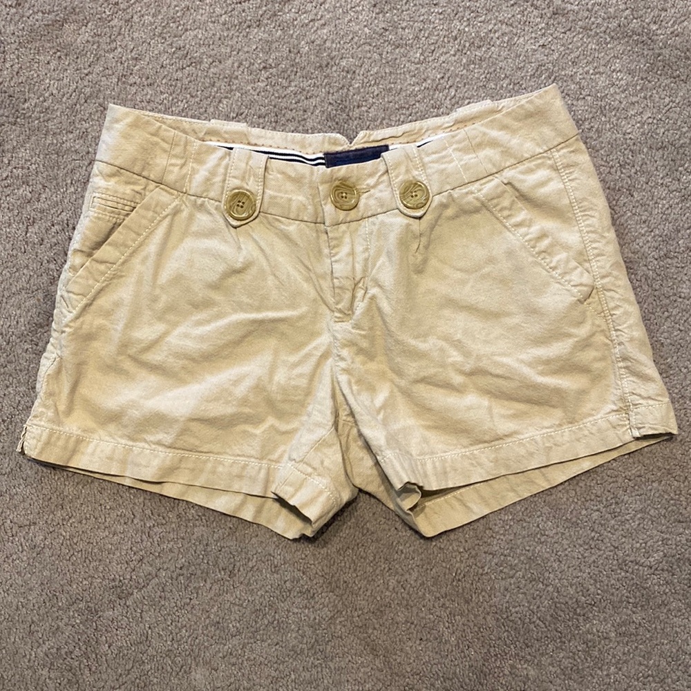 American Eagle women’s Tan Shorts in size 4